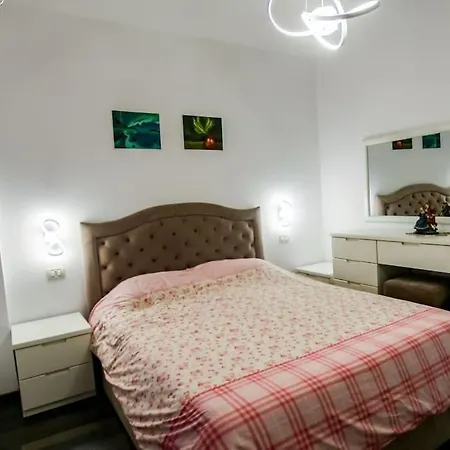 Marxhen In Center Appartamento Tirana